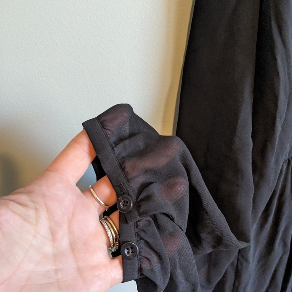 Torrid Black Sheer High Low Long Sleeve Blouse, size 2X - Picture 4 of 6